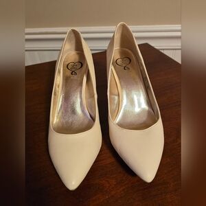 Beige heel, women's 8